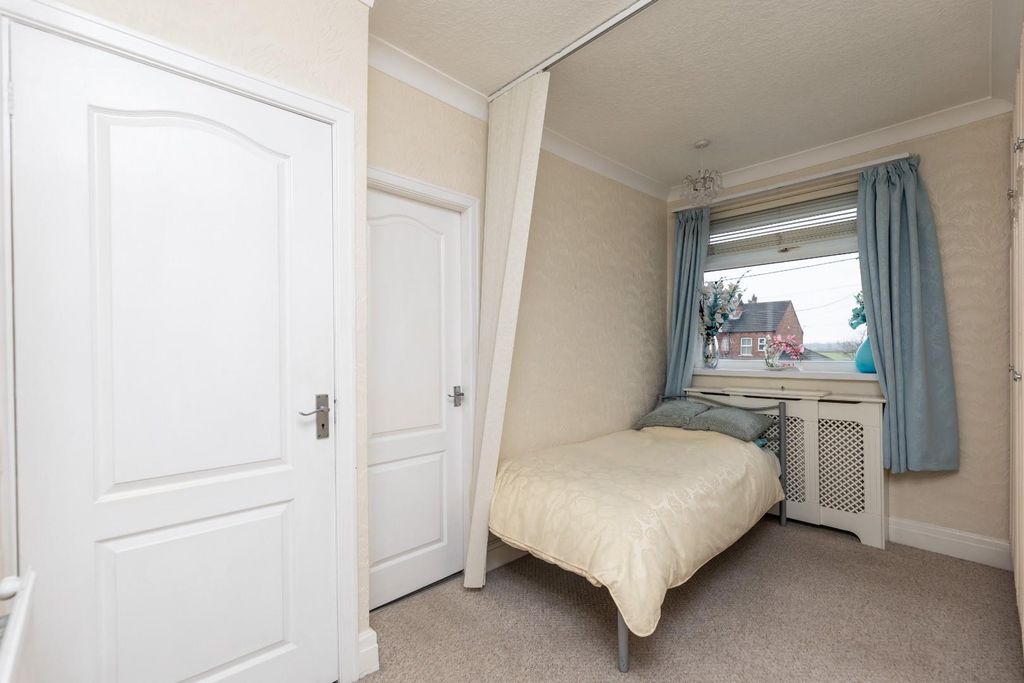 Property photo 3 of 22 5C5A4681.Jpg