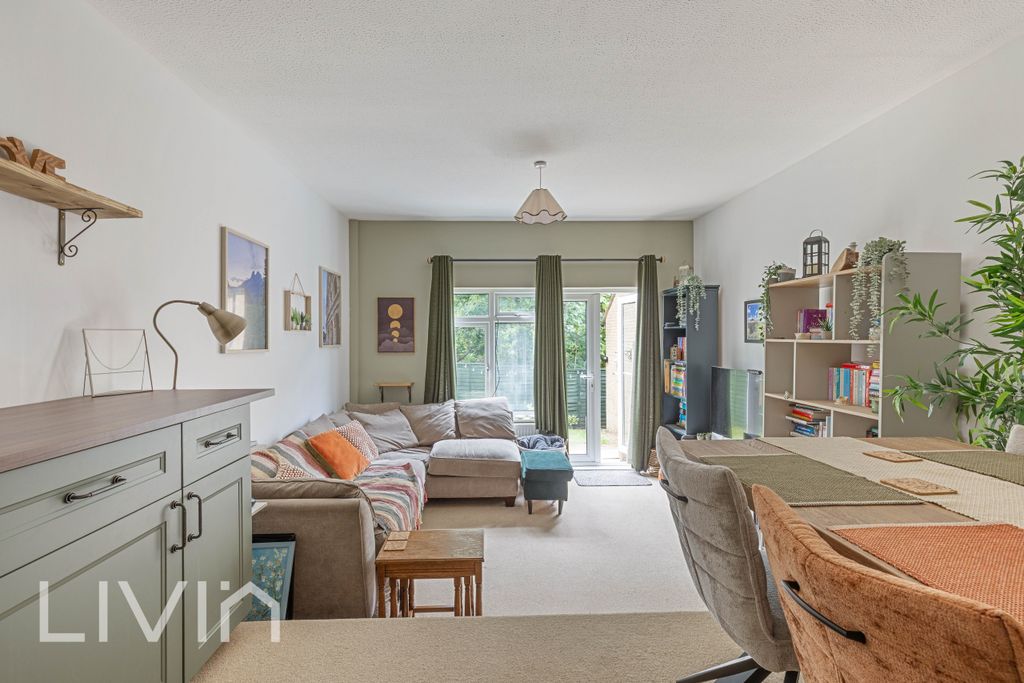 Property photo 2 of 14 918A1079