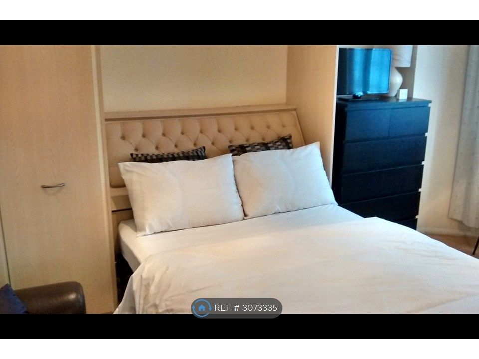 Property photo 3 of 6 Pull Down Wall Bed