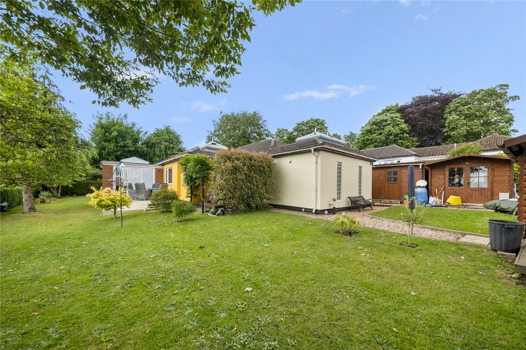 Property photo 1 of 22 Picture No. 05