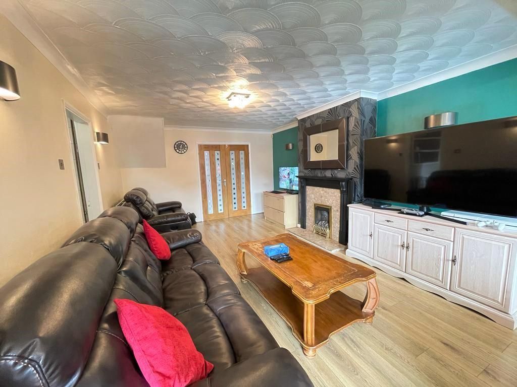 Property photo 3 of 23