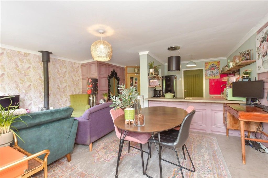 Property photo 1 of 18 Dining Area