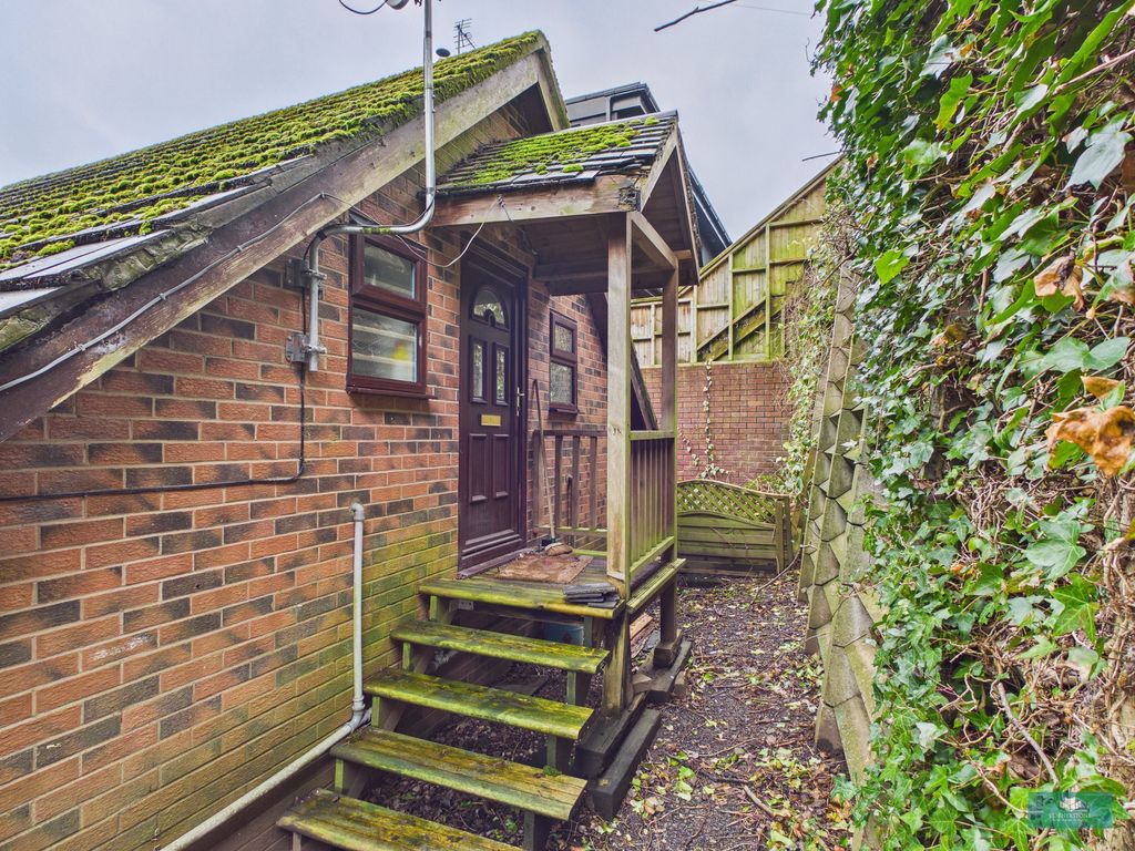 Property photo 2 of 29 Photo 35