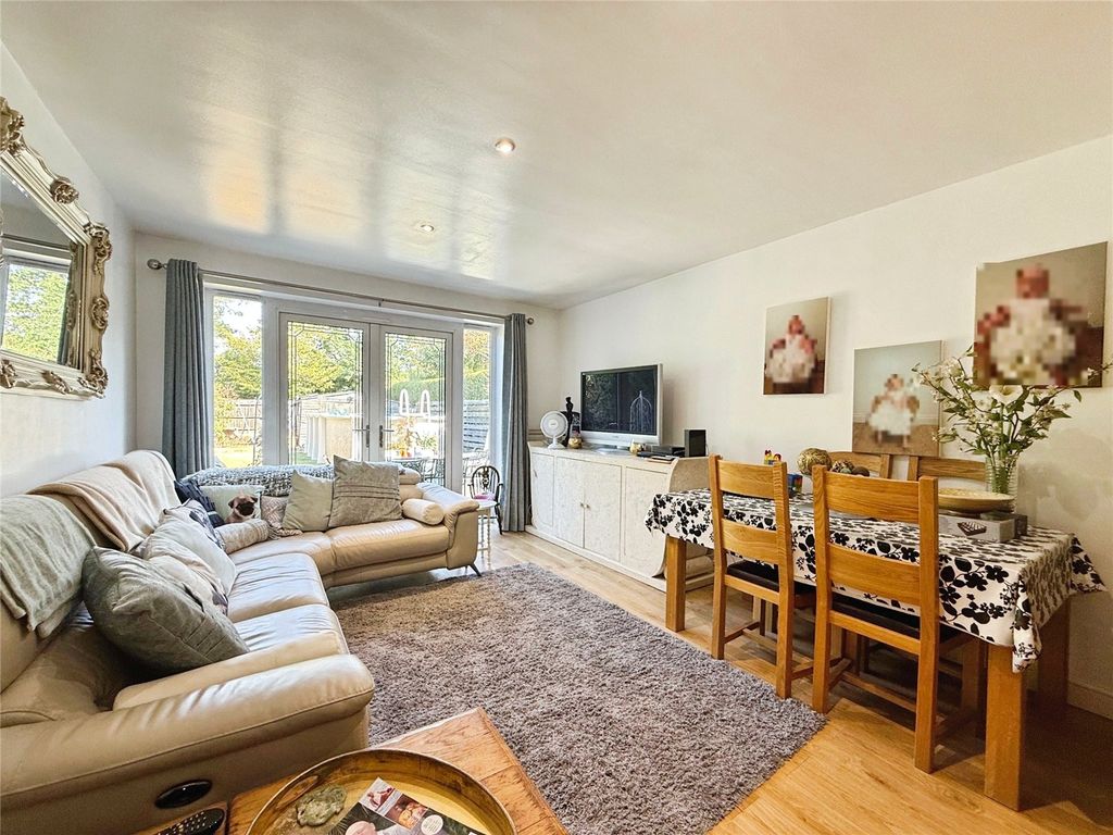Property photo 3 of 16 Picture No. 06