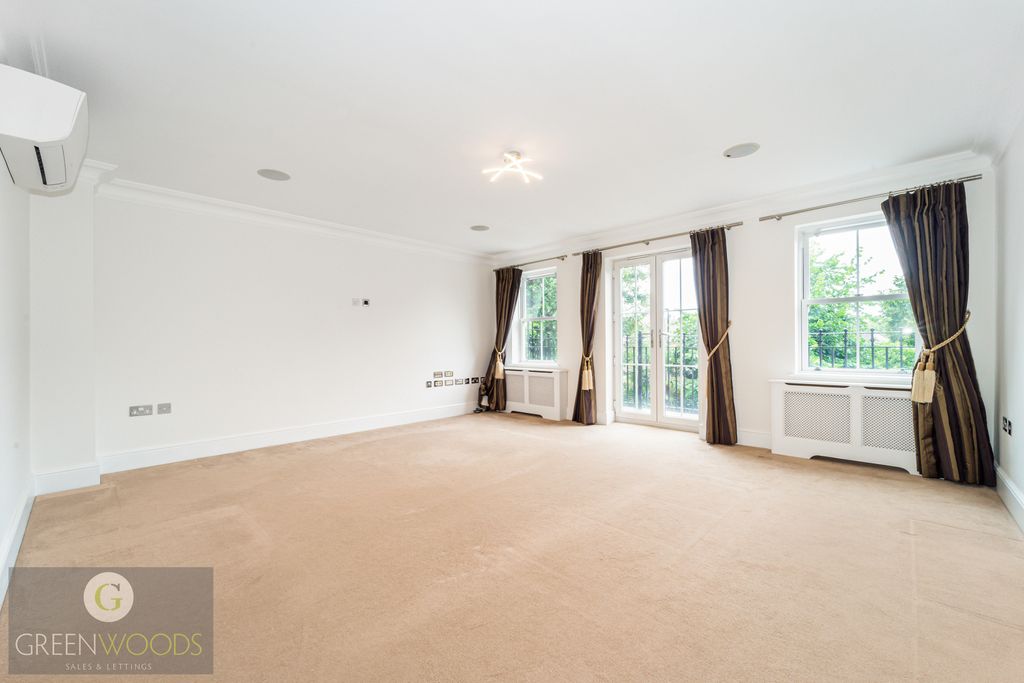 Property photo 2 of 26 Gallery