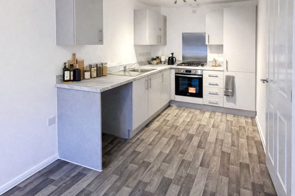 Property photo 2 of 16 Breakfast Kitchen Cg