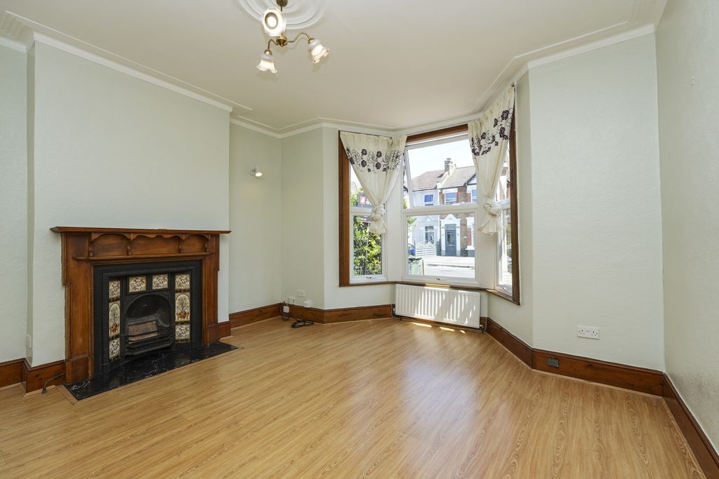 Property photo 1 of 17 Dsc01638