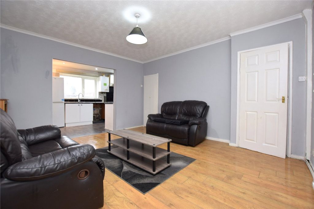 Property photo 3 of 10 Picture No. 17