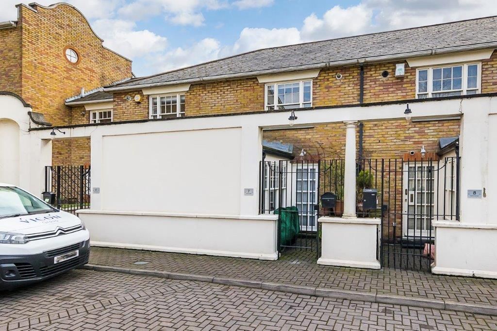 Property photo 1 of 22