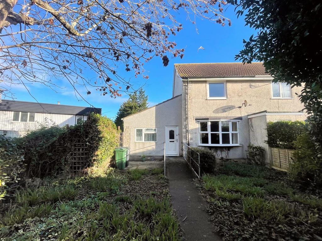 Property photo 1 of 19 Front