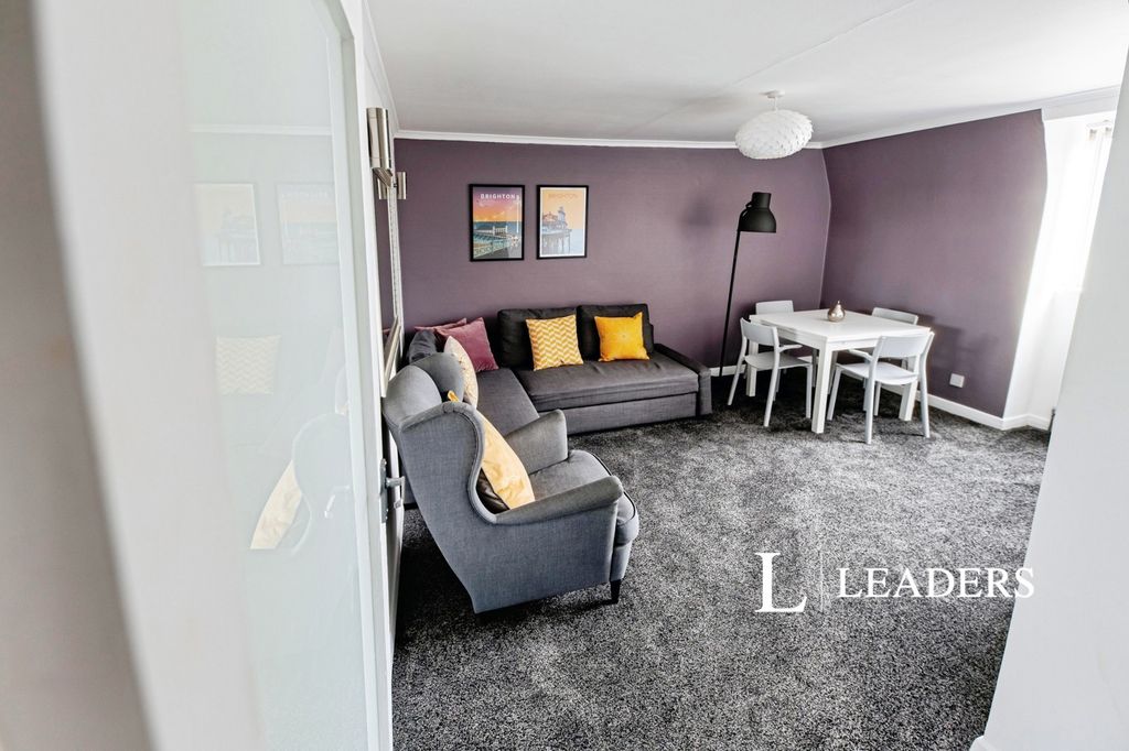 Property photo 2 of 7 Pbox-Img.Jpg