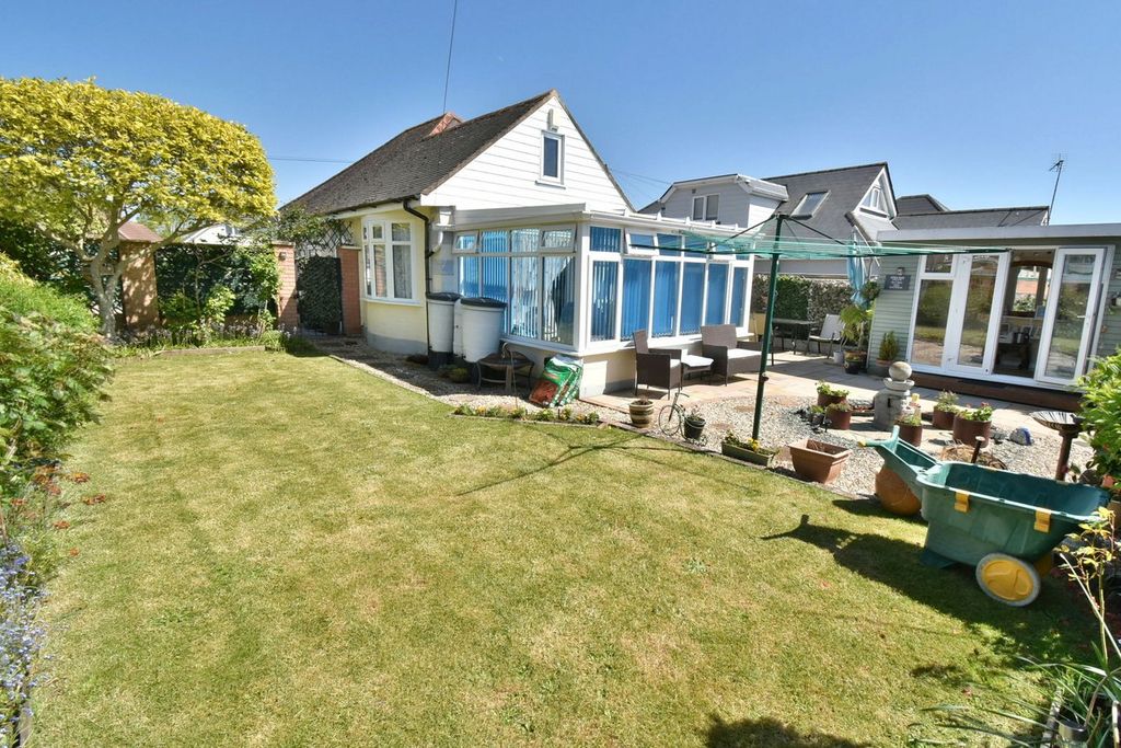 Property photo 2 of 21