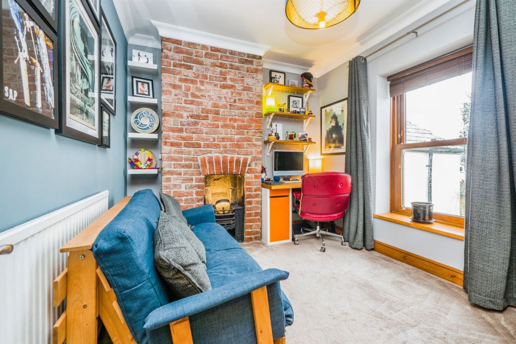 Property photo 3 of 18