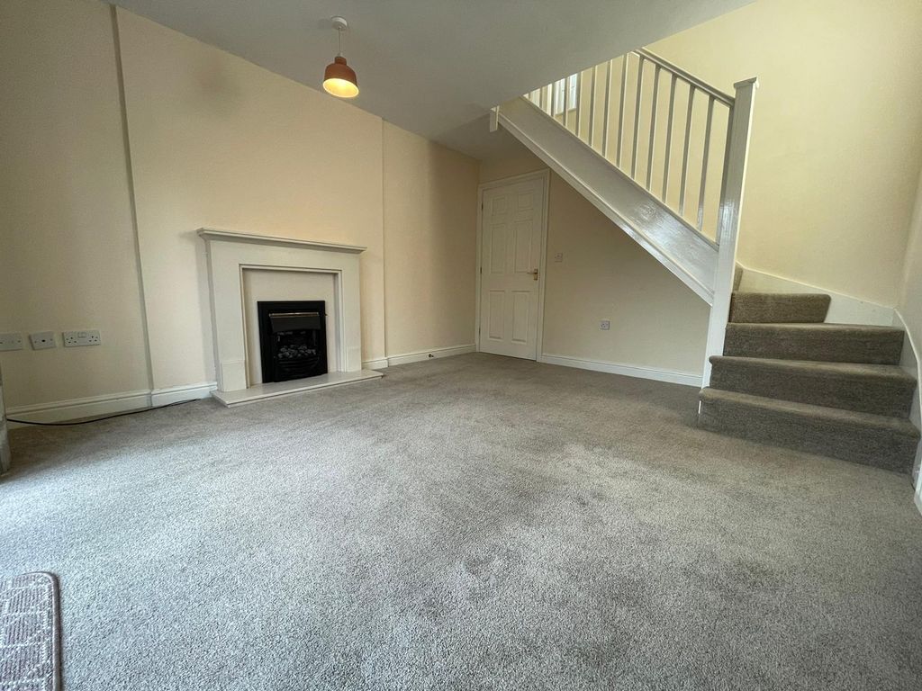 Property photo 2 of 9 Living Room