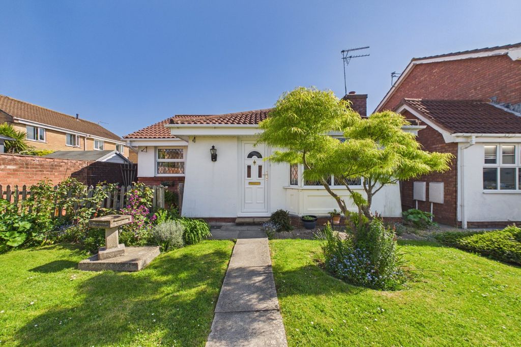 Property photo 1 of 14 Front