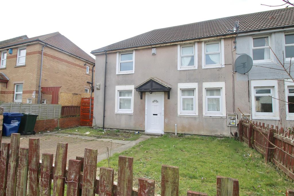 Property photo 1 of 6 External