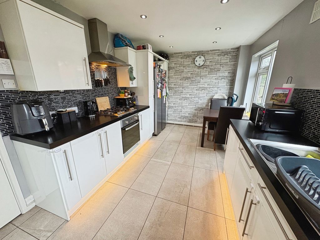 Property photo 3 of 23 Kitchen-Diner