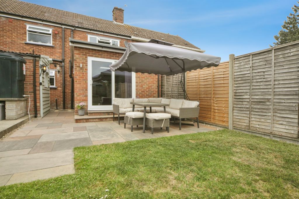 Property photo 2 of 20