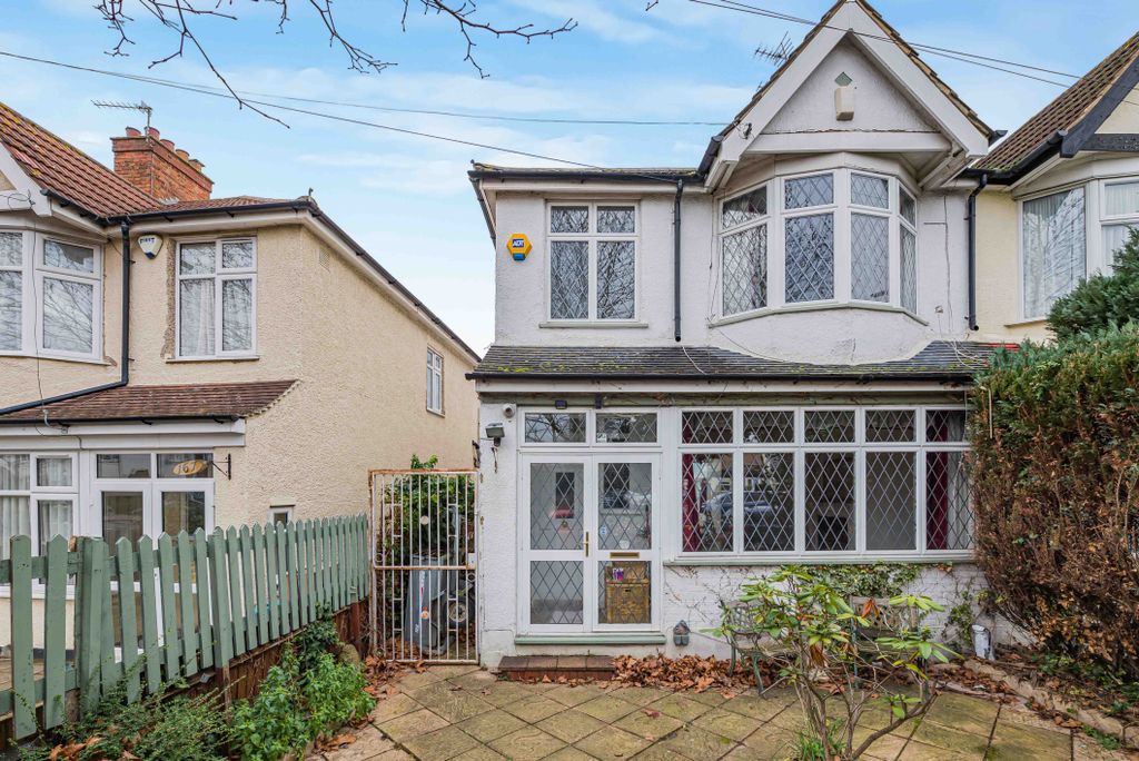 Property photo 1 of 27