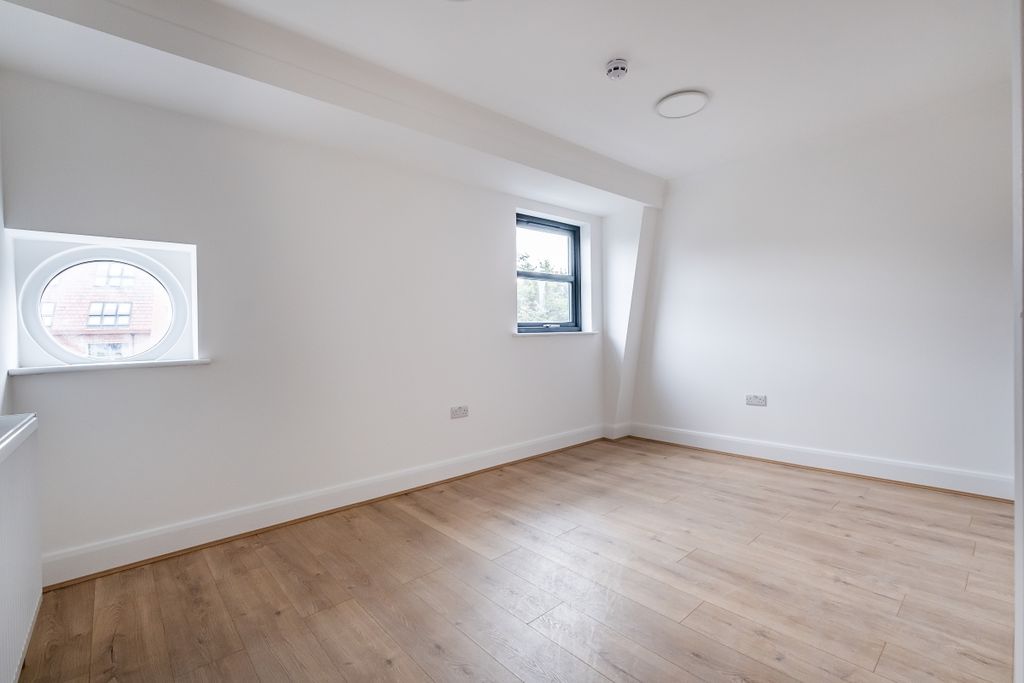 Property photo 1 of 10 Kilburn-Lane-B-05