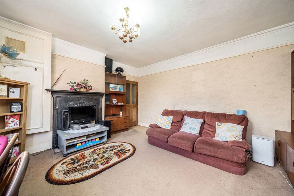 Property photo 2 of 4