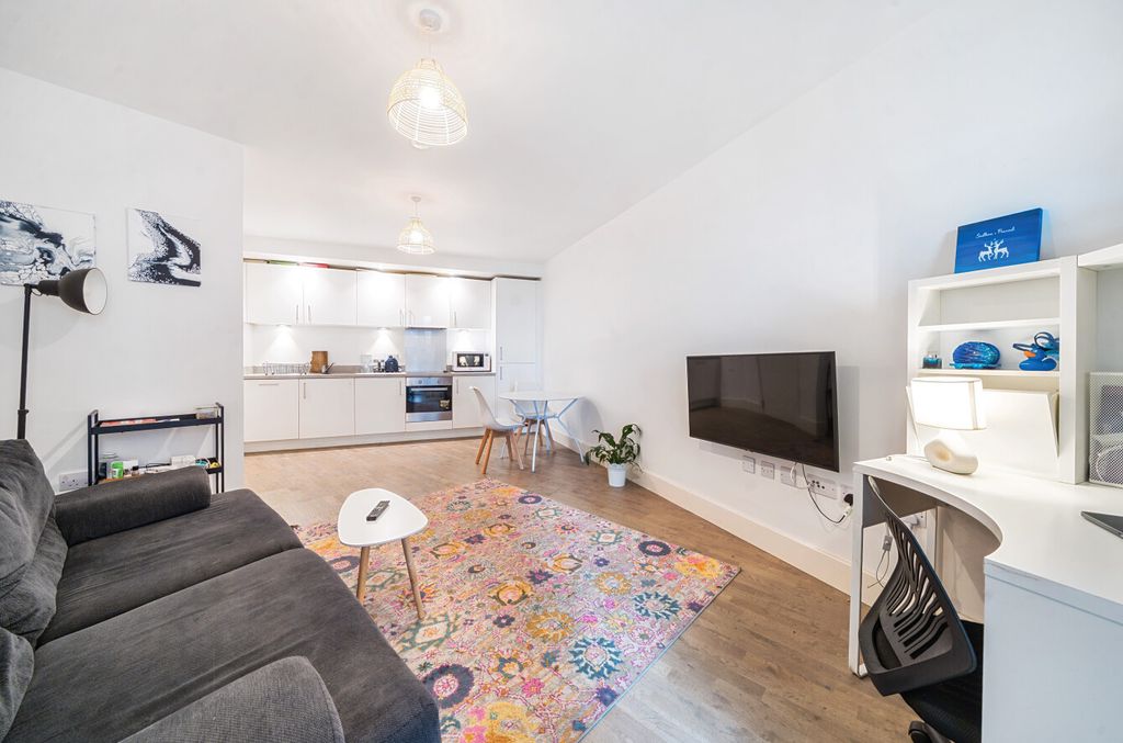 Property photo 1 of 8