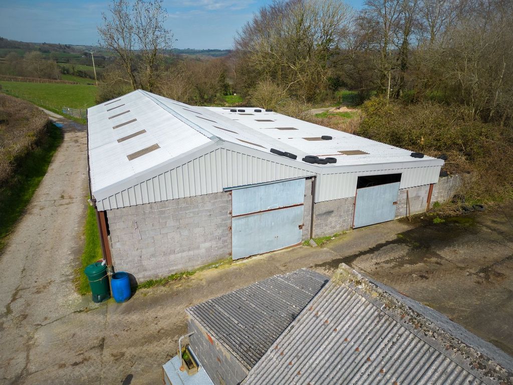 Property photo 3 of 48