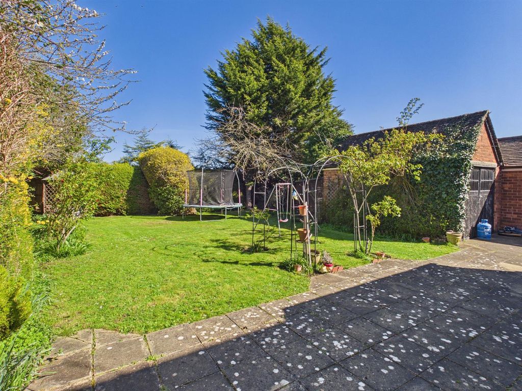 Property photo 2 of 9