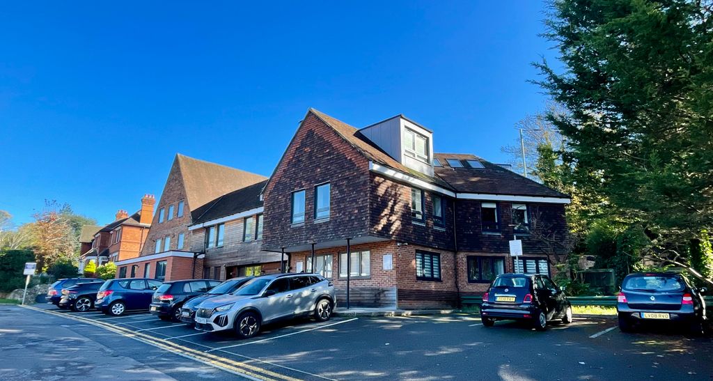 Property photo 2 of 22