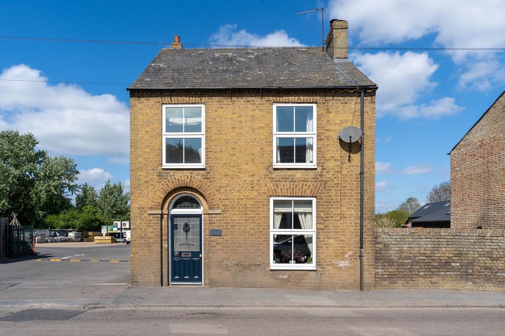 Property photo 1 of 15