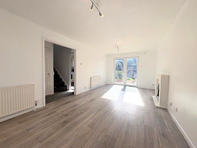 Property photo 3 of 13 Living Room