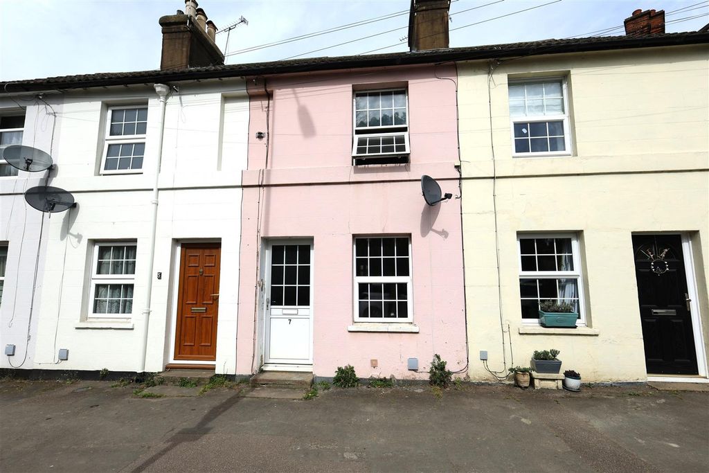 Property photo 1 of 13 Front