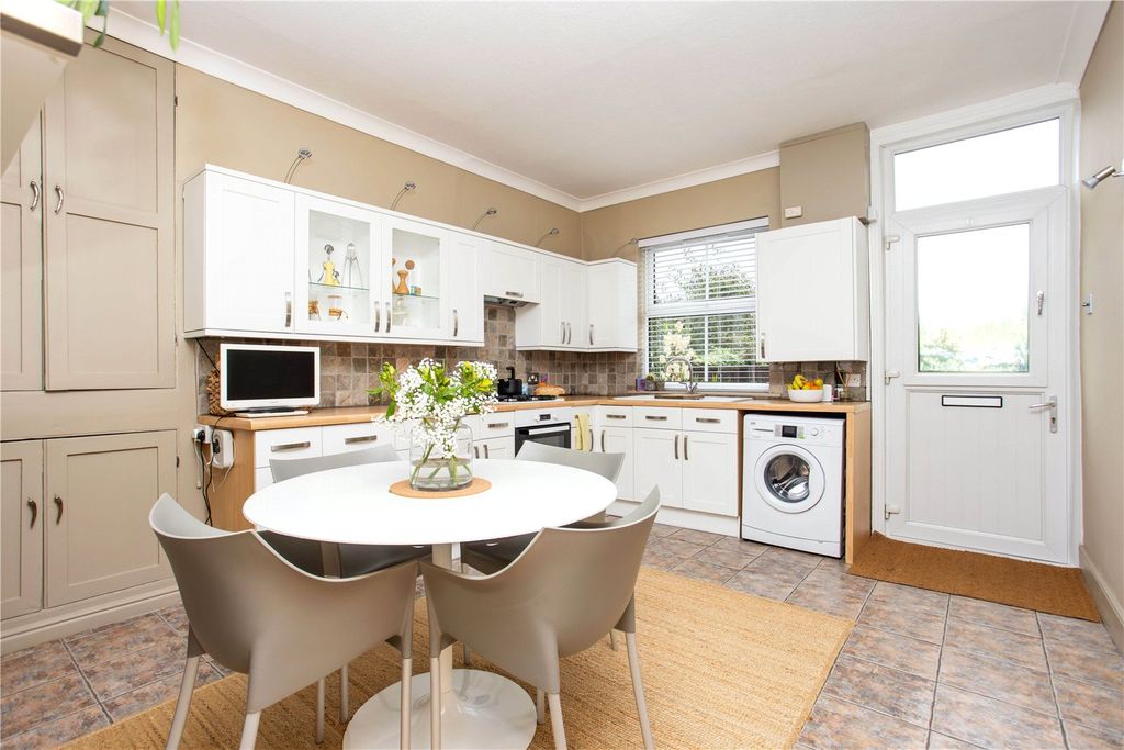 Property photo 2 of 17 Picture No. 39