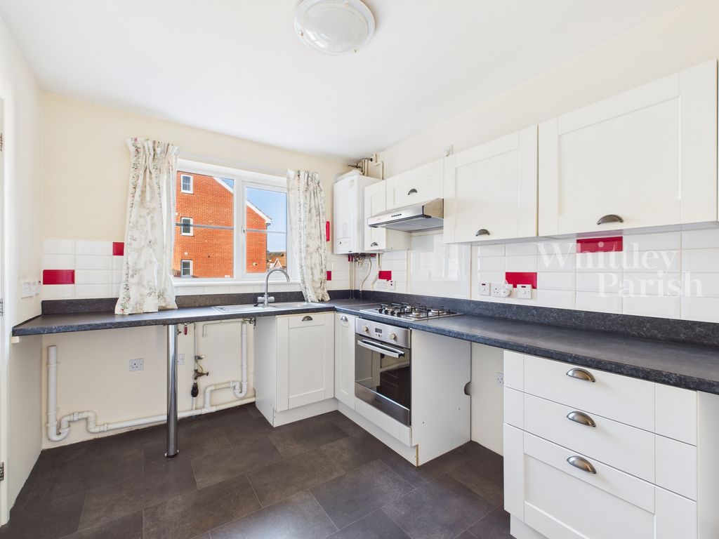 Property photo 3 of 22 Cam04332G0-Pr0557-Still023