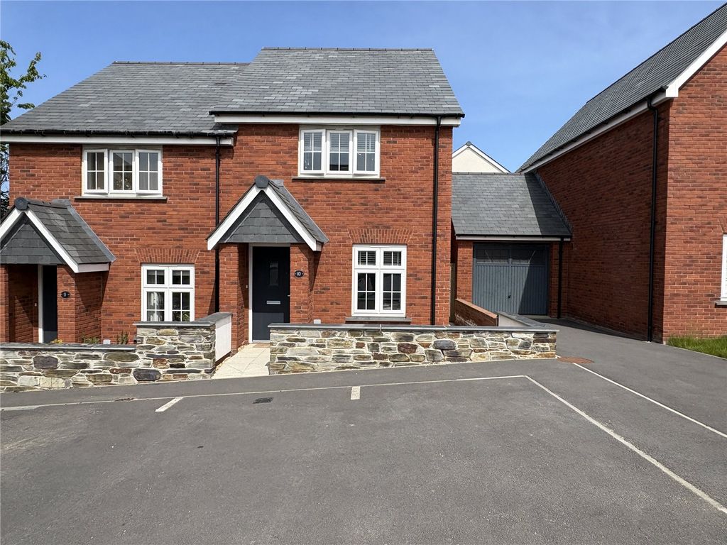 Property photo 1 of 11 Picture No. 01