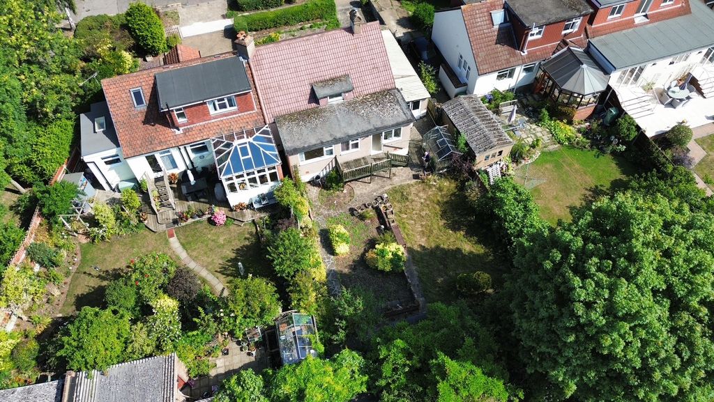 Property photo 2 of 11