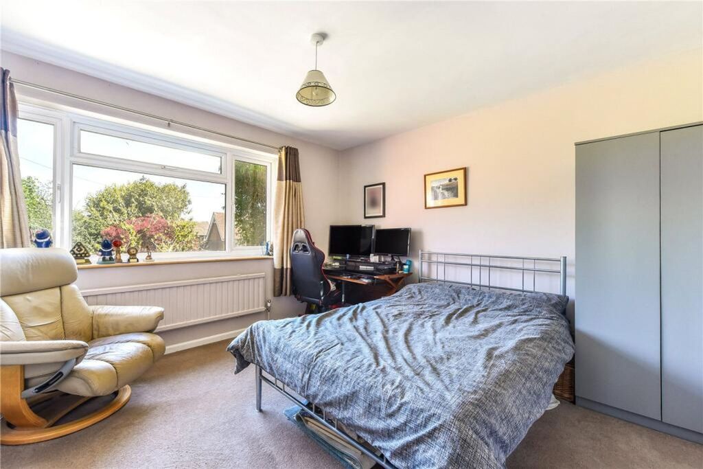 Additional image 13 of 5 bed detached bungalow for salePulens Lane, Petersfield GU31