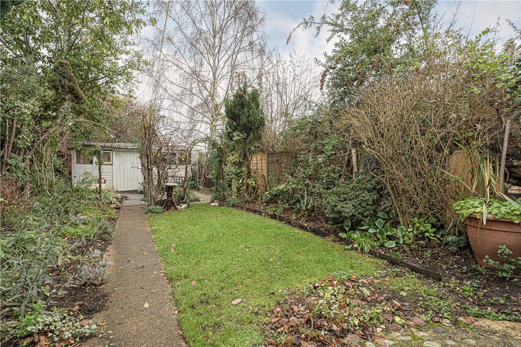 Property photo 2 of 13