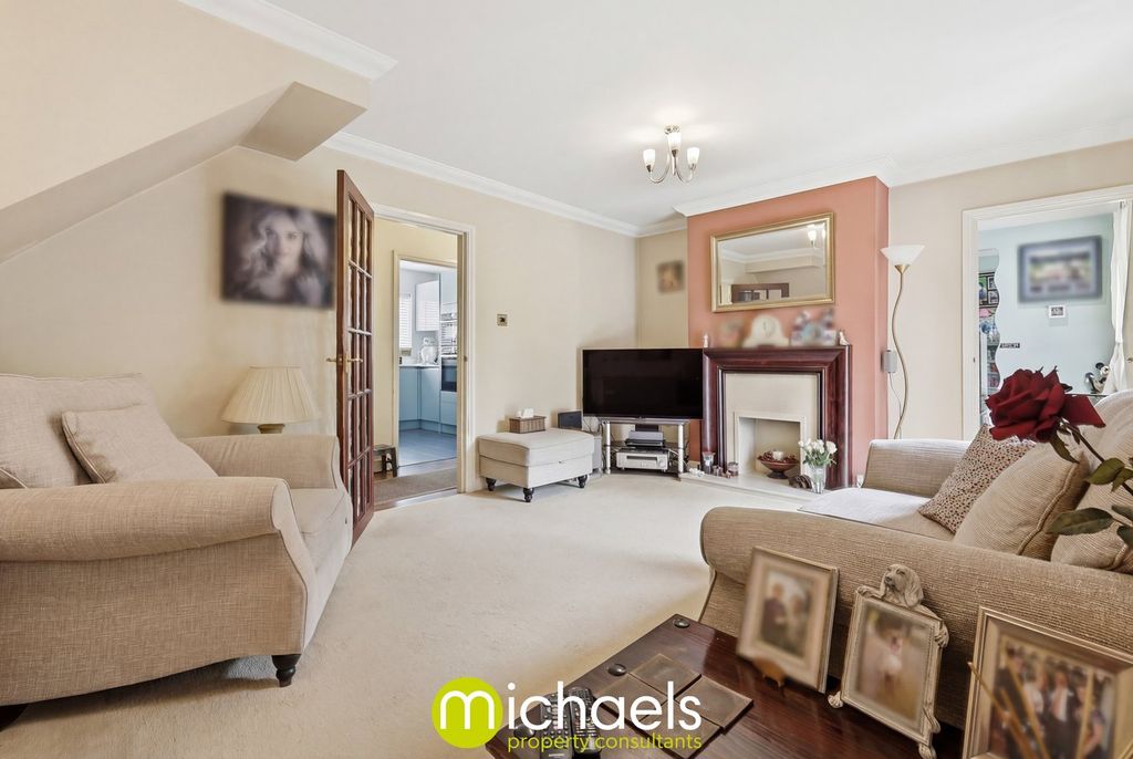 Property photo 2 of 22