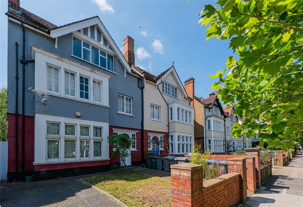 Property photo 3 of 8 Picture No. 29