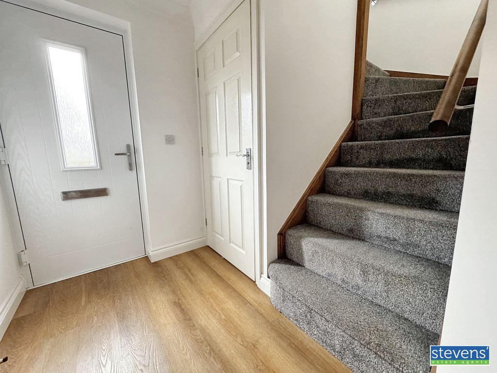 Property photo 2 of 22 Image00009