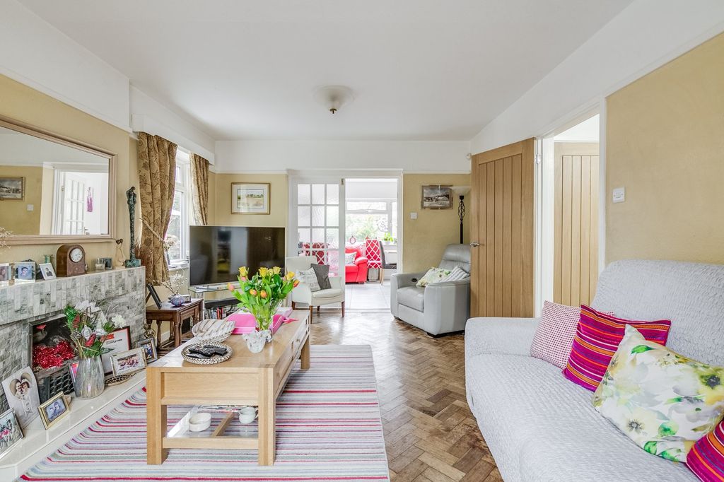 Property photo 3 of 24 Picture No. 23