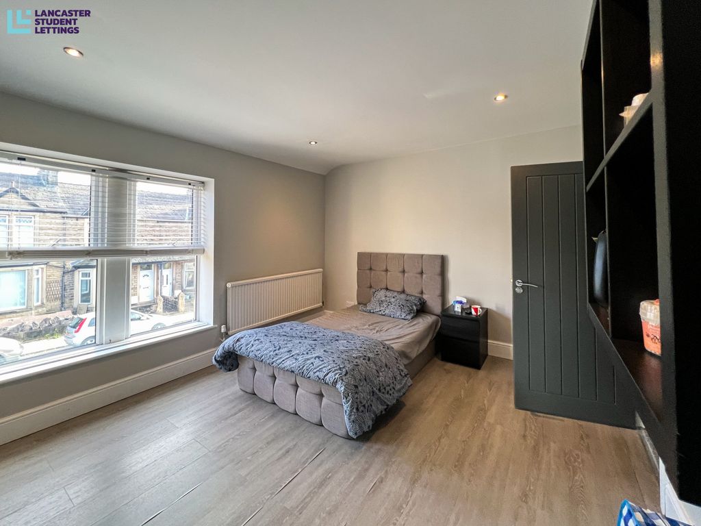 Property photo 1 of 10 Property Photo