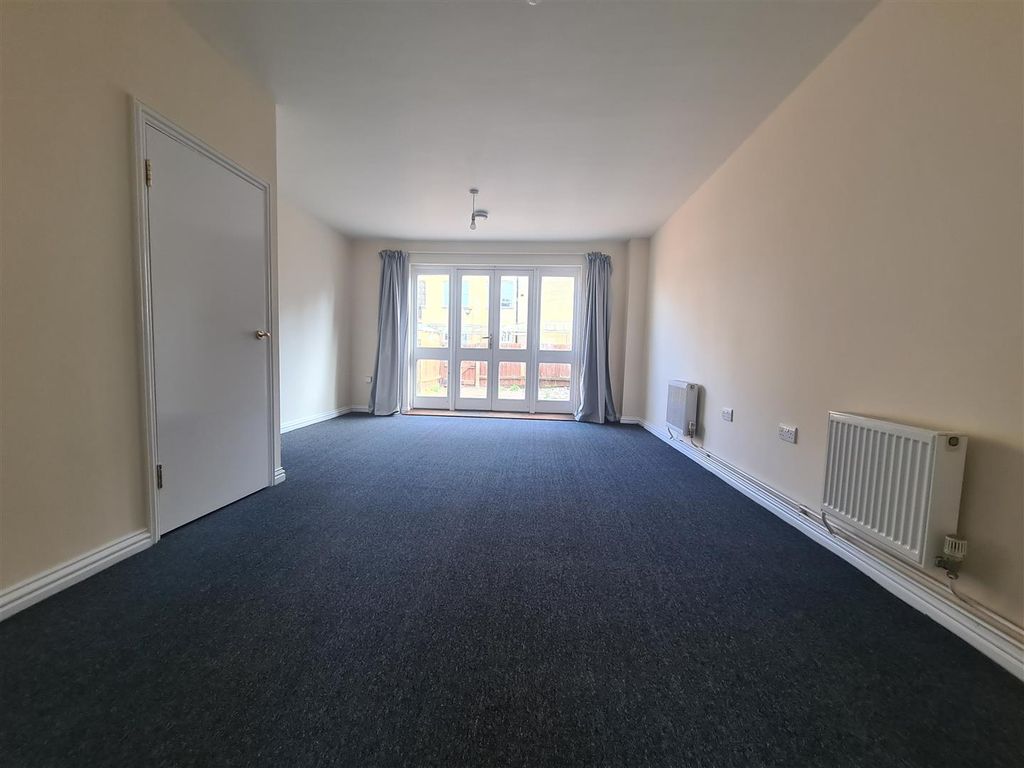 Property photo 2 of 21 20251021_140409.Jpg