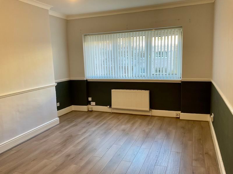 Property photo 3 of 10 Photo 5