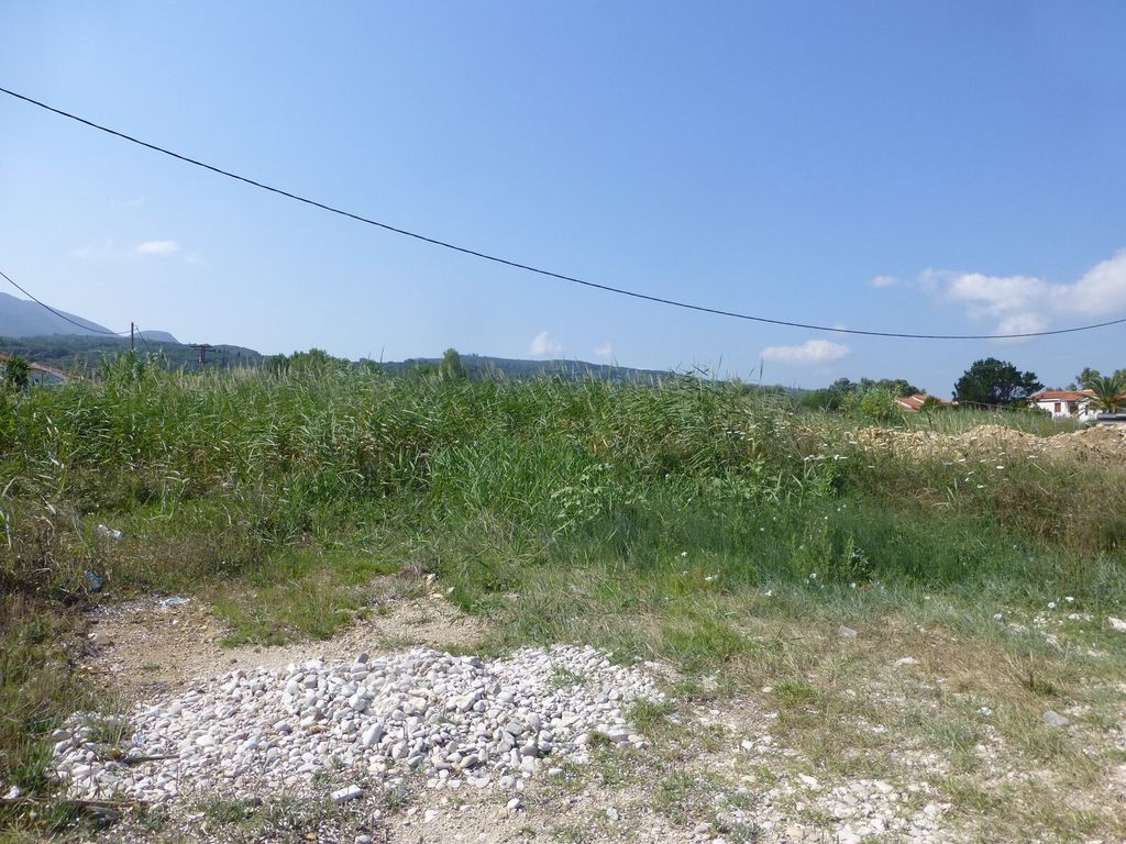 Property photo 2 of 5 The Land Next To The Sea