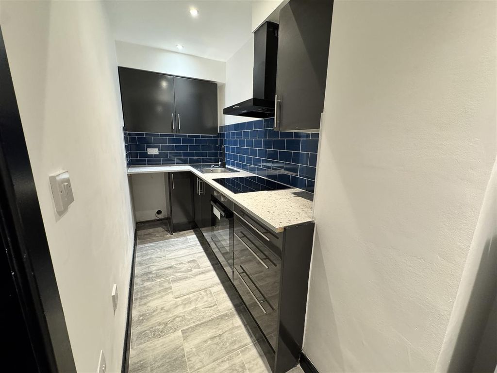 Property photo 2 of 13 Kitchen