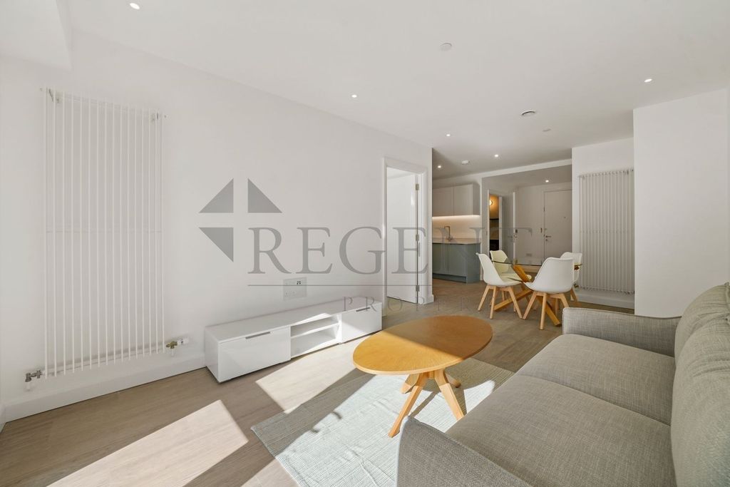 Property photo 3 of 12 Open Plan