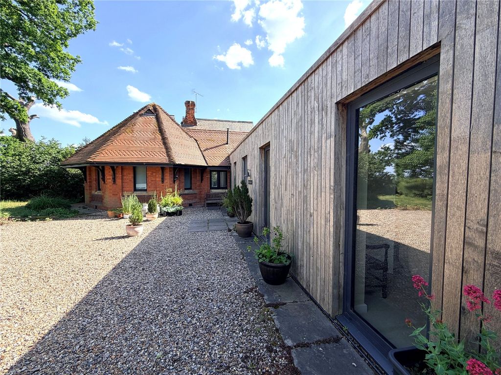 Property photo 1 of 24 Picture No. 57