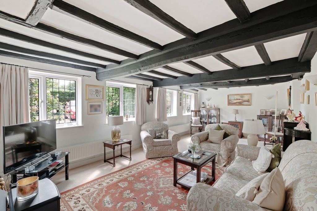 Property photo 2 of 17